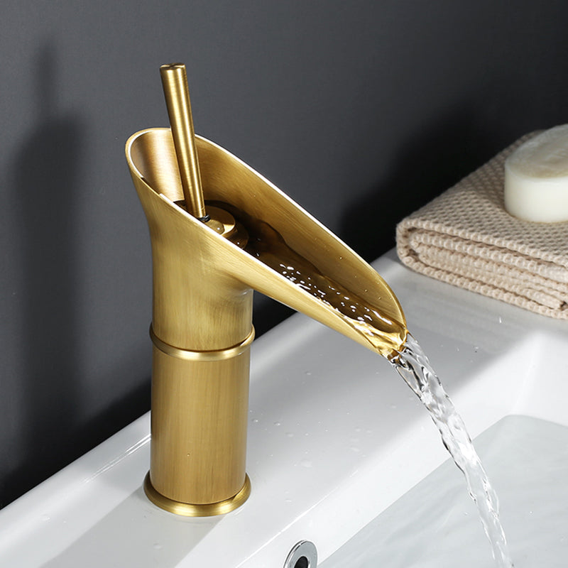 Antieke Badkamer Wastafelkraan met Watervaluitloop 3