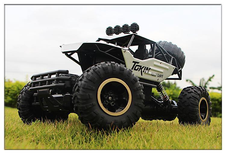 Bestuurbare Auto Voor Buiten 4WD Offroad Voertuig Met Dubbele Motor Voor Kinderen 4