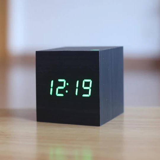 Digitale Klok Modern Minimalistisch voor Thuiskantoor en Werkruimte 2