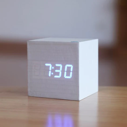 Digitale Klok Modern Minimalistisch voor Thuiskantoor en Werkruimte 4