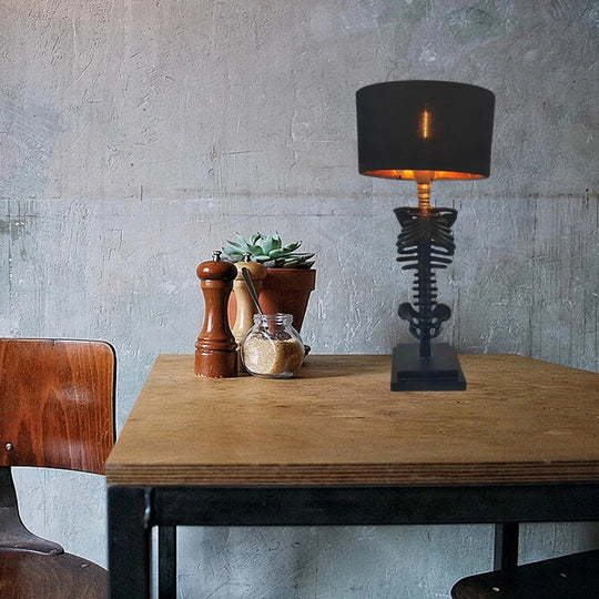 Gothic Skeleton Table Lamp 4