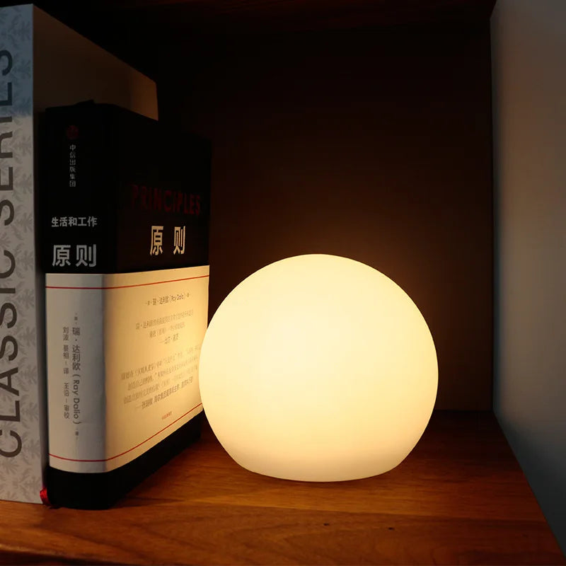 Moderne LED Tafellamp Met Dynamische Kleurverandering 0