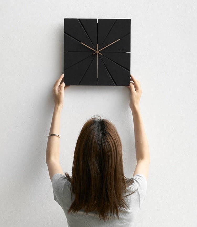 Moderne Wandklok Met Minimalistisch Design 2
