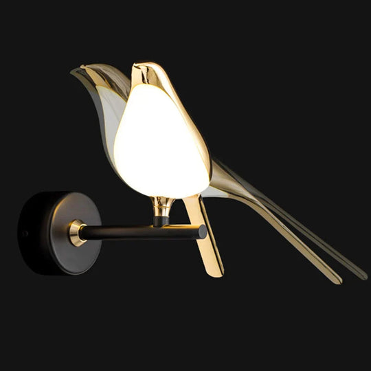 Wandlamp voor Thuis met Luxe Gouden Afwerking 4