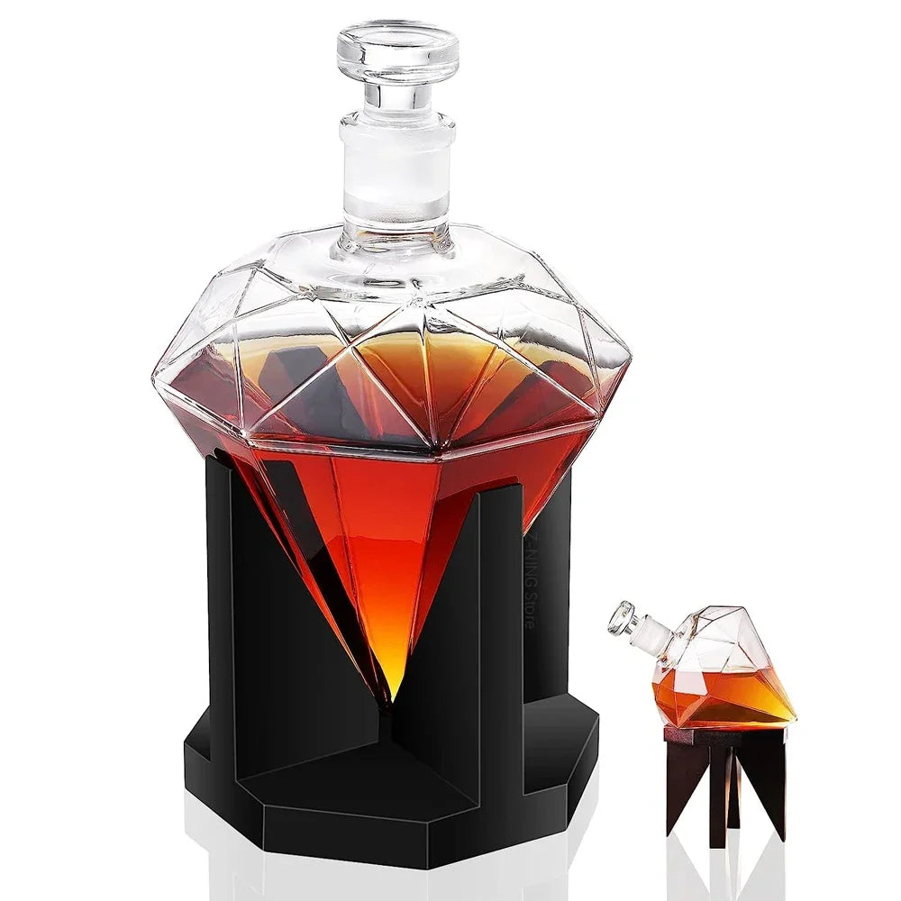 Whiskey Karaf Diamantvorm met Houten Houder 5