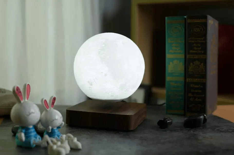 Drijvende maan nachtlamp