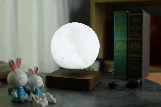Drijvende maan nachtlamp