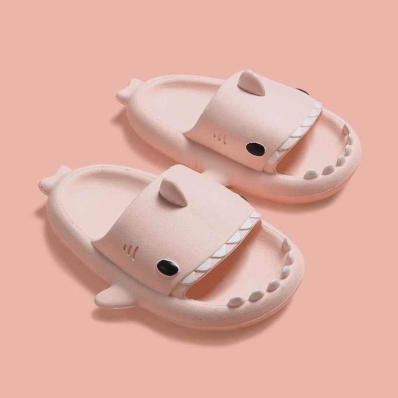 Baby en kinder slippers met haai Belleza